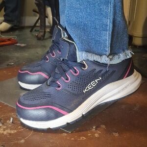 KEEN Women's Dark Blue and Pink Sneakers